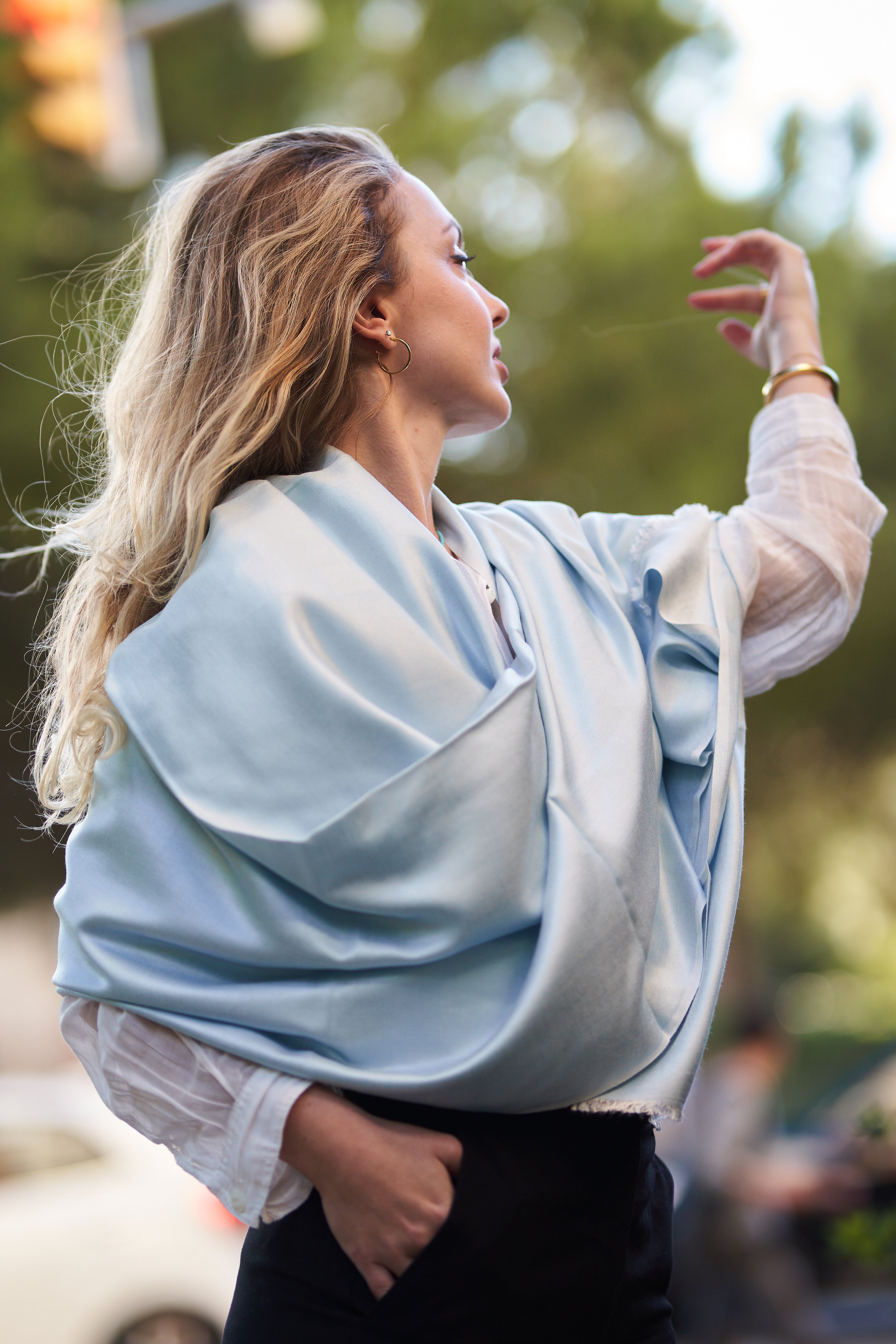 Cashmere & Silk Scarf – Bleu Glacier